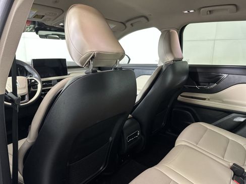 Used 2025 Lincoln Corsair FWD w/ Equipment Group 101A image 24