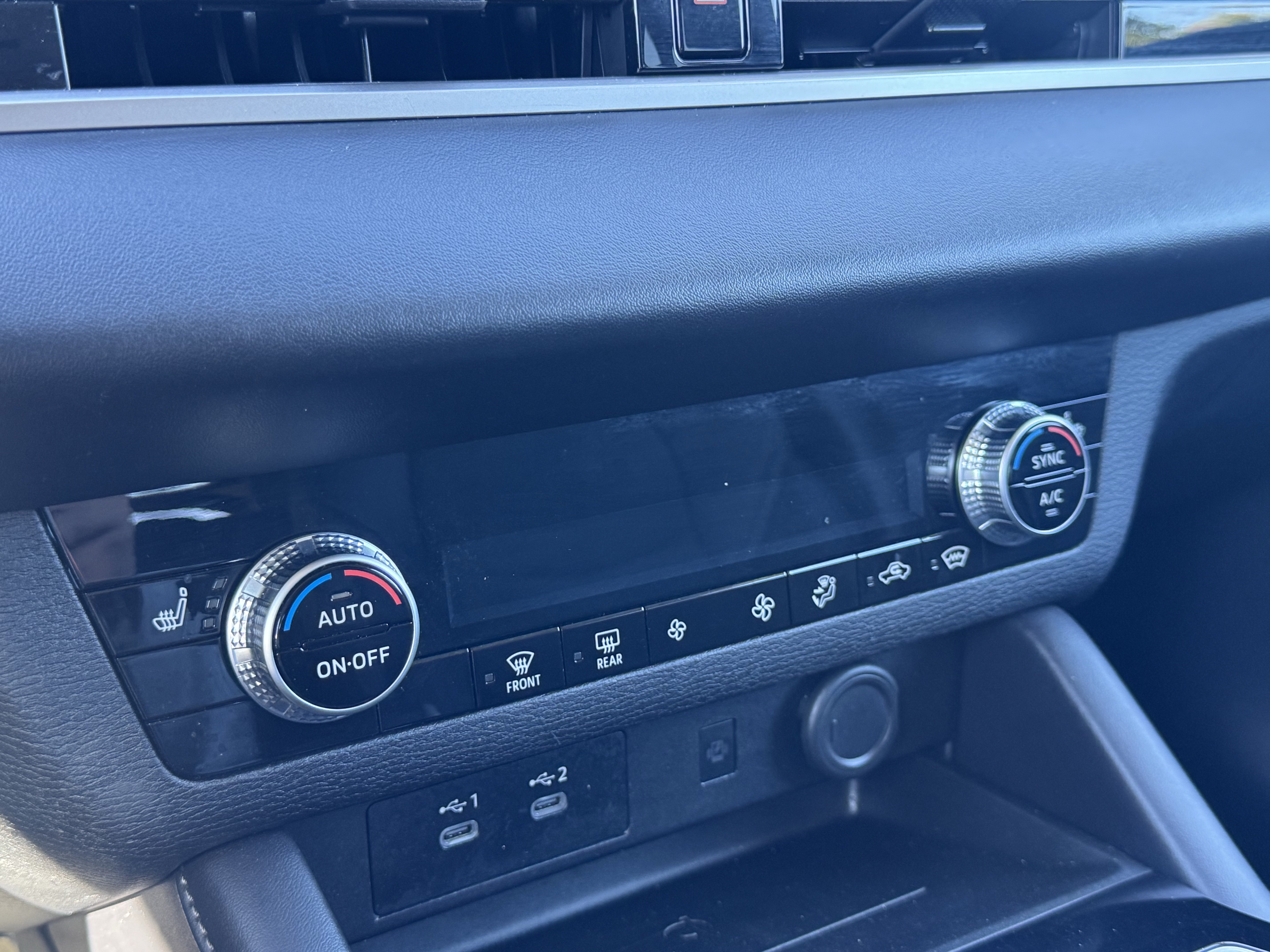 Used 2025 Mitsubishi Outlander SE AWD/4WD image 25