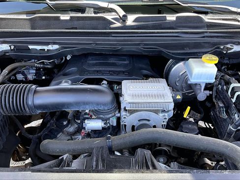 Used 2023 RAM 1500 Laramie AWD/4WD image 34