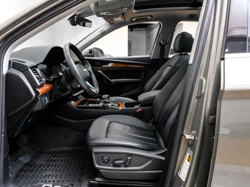 Used 2023 Audi Q5 2.0T Premium Plus w/ Premium Plus Package image 4