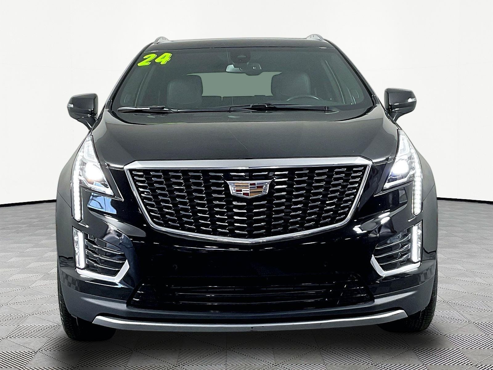 Certified 2024 Cadillac XT5 Premium Luxury FWD image 2