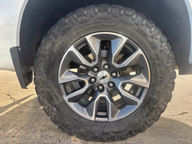 Used 2020 Chevrolet Silverado 1500 RST AWD/4WD image 11