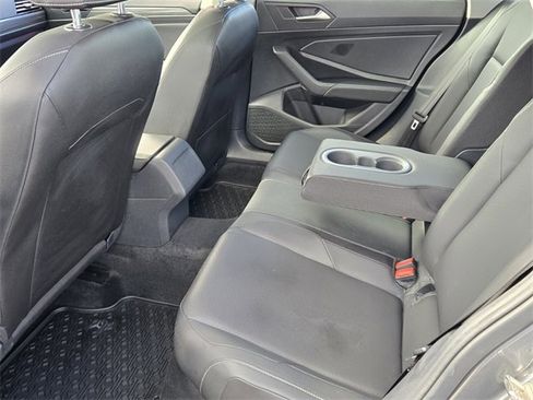 Used 2019 Volkswagen Jetta SEL image 11