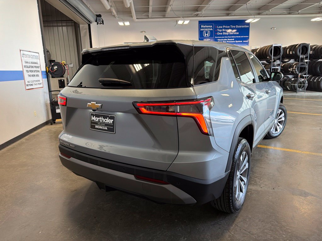 Used 2026 Chevrolet Equinox LT AWD/4WD image 5