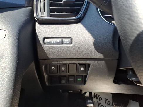 Used 2019 Nissan Rogue S image 13