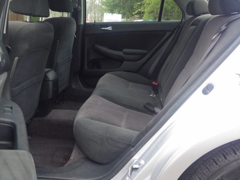 Used 2004 Honda Accord LX image 11