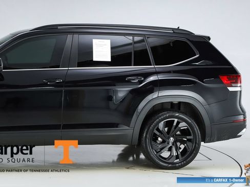 Used 2023 Volkswagen Atlas SE w/ Black Wheel Package FWD image 4