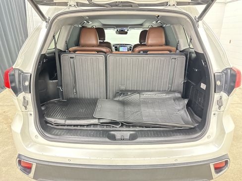 Used 2019 Toyota Highlander Limited Platinum AWD/4WD image 33