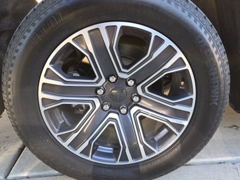 Used 2024 Jeep Wagoneer L Series II w/ Flexible Seating Group image 29