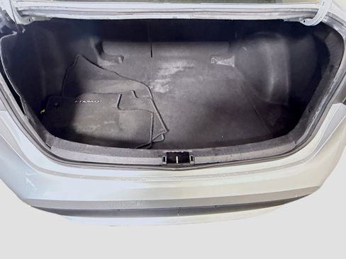 Used 2022 Toyota Corolla LE image 34