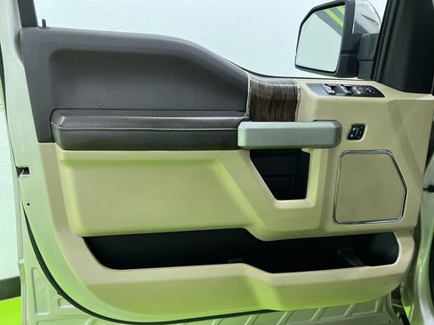 Used 2018 Ford F150 Lariat AWD/4WD image 17