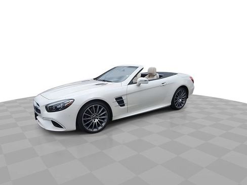 Used 2017 Mercedes-Benz SL 550 image 4