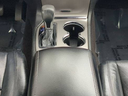 Used 2019 Jeep Grand Cherokee Limited w/ Luxury Group II image 19