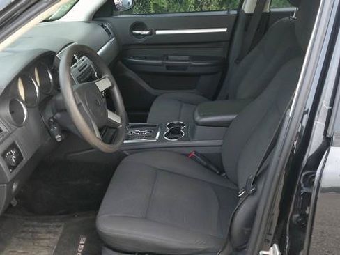 Used 2009 Dodge Charger SE RWD image 5