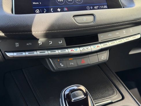 Used 2022 Cadillac XT4 Premium Luxury w/ Safety Alert Package image 15