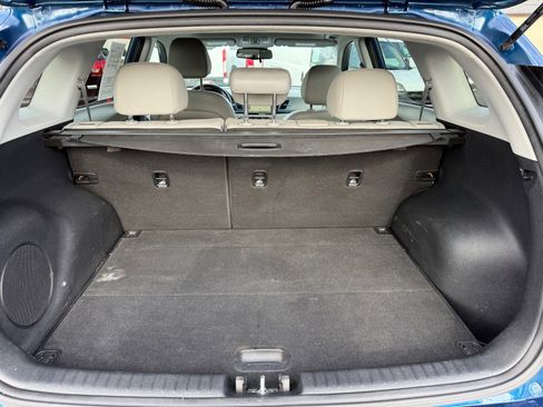 Used 2018 Kia Niro Touring image 8