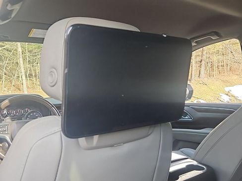 Used 2021 Chevrolet Tahoe LT w/ Luxury Package image 20