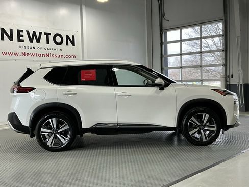 Used 2023 Nissan Rogue Platinum w/ Platinum Premium Package image 44