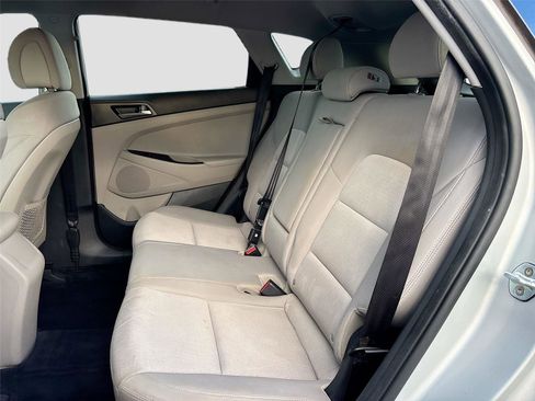 Used 2018 Hyundai Tucson SEL image 25