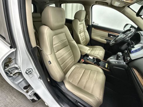 Used 2022 Honda CR-V Touring image 31