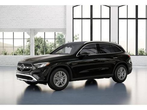 Used 2026 Mercedes-Benz GLC 300 4MATIC image 38