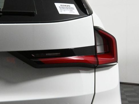Used 2026 BMW X1 xDrive28i w/ Convenience Package image 13