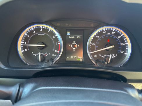 Used 2017 Toyota Highlander AWD V6 image 13