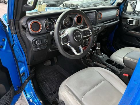 Used 2023 Jeep Gladiator Mojave w/ LED Lighting Group image 11
