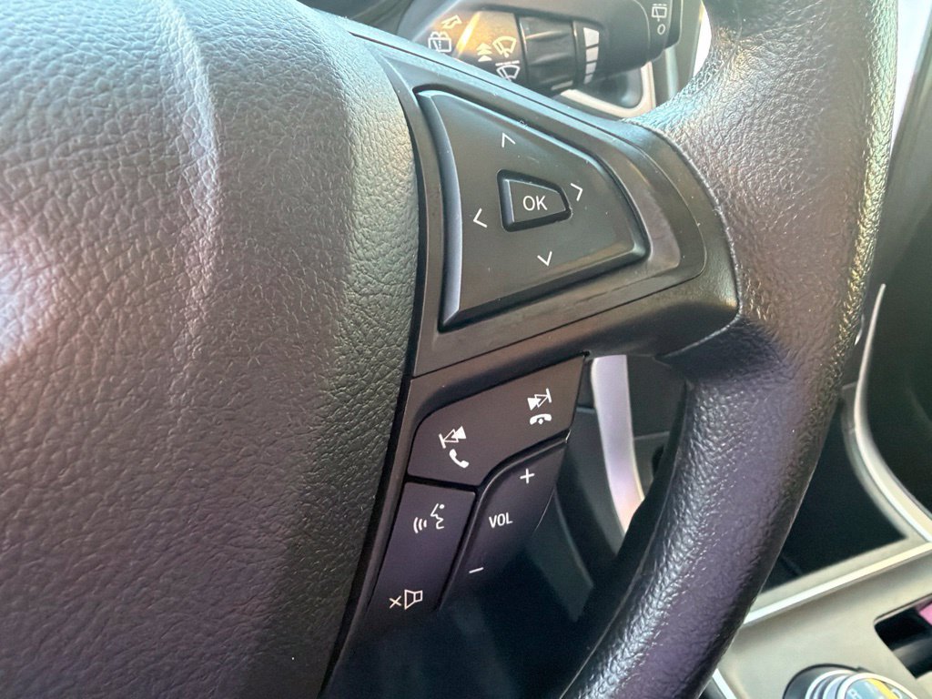 Used 2024 Ford Edge SE w/ Black Appearance Package AWD/4WD image 16