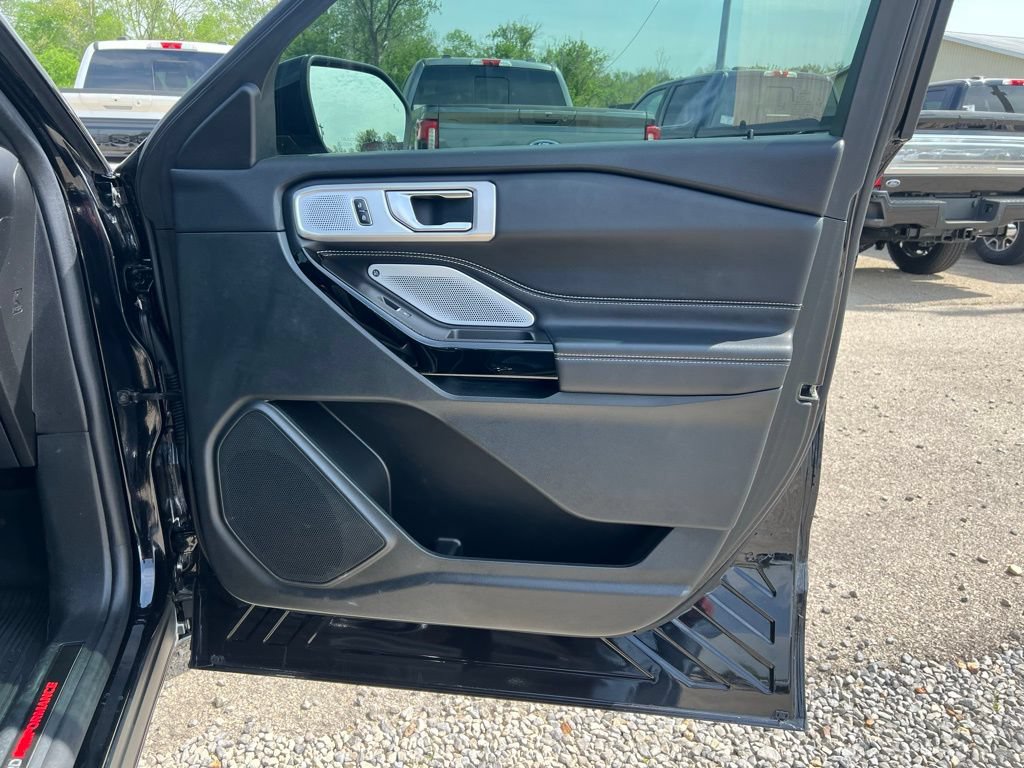 Used 2023 Ford Explorer ST w/ Equipment Group 401A AWD/4WD image 21