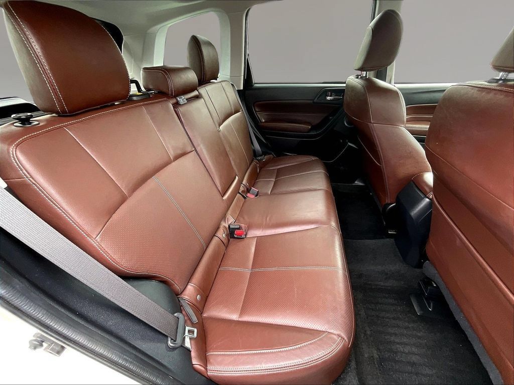 Used 2017 Subaru Forester 2.5i Touring AWD/4WD image 25