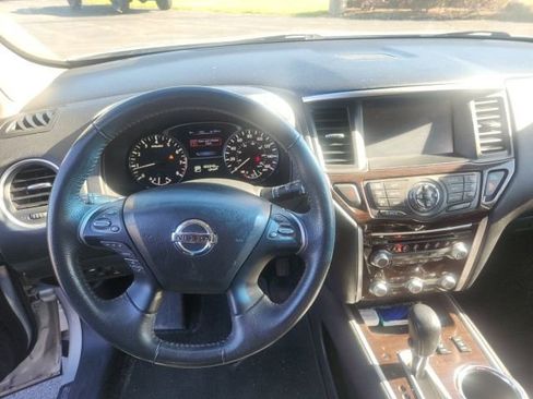 Used 2015 Nissan Pathfinder SL w/ SL Tech Package AWD/4WD image 14