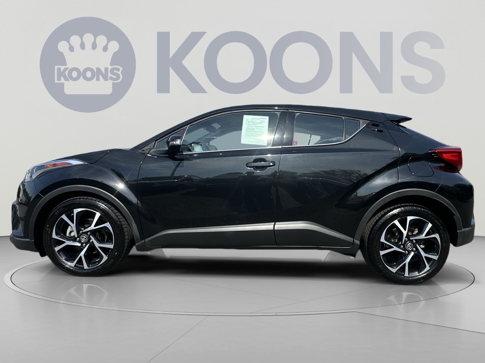 Used 2019 Toyota C-HR Limited FWD image 7
