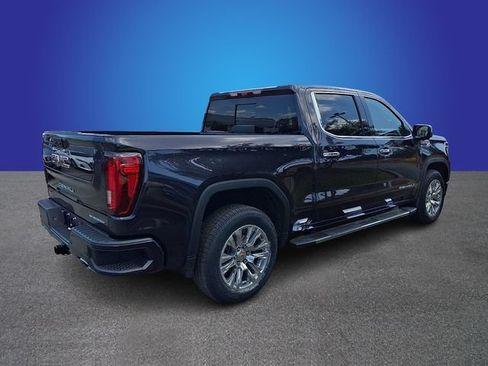 Used 2024 GMC Sierra 1500 Denali w/ Technology Package AWD/4WD image 4