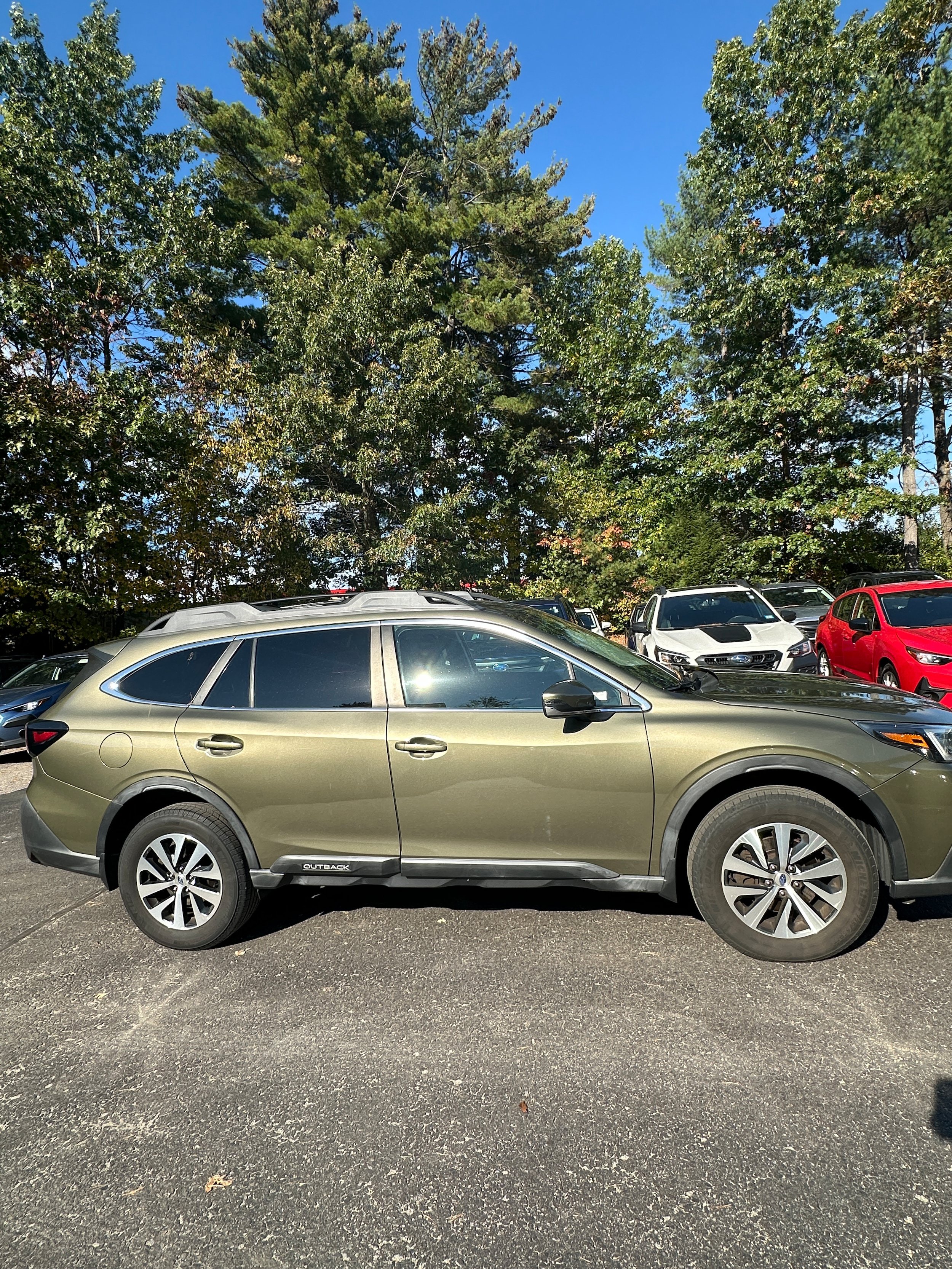 Used 2020 Subaru Outback Premium AWD/4WD image 5