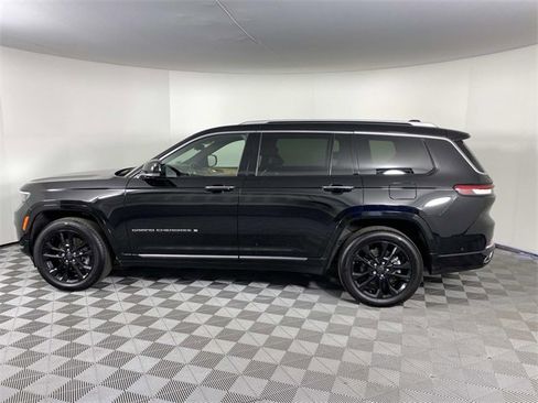 Used 2023 Jeep Grand Cherokee L Summit image 5