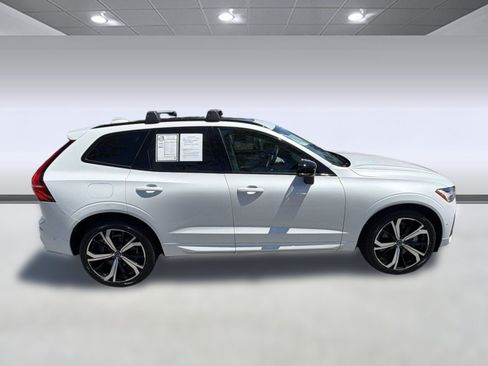 Certified 2024 Volvo XC60 T8 Ultimate w/ Protection Package Premier AWD/4WD image 8