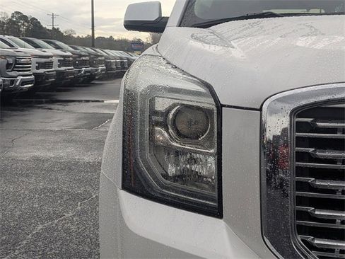Used 2019 GMC Yukon Denali w/ Denali Ultimate Package image 10