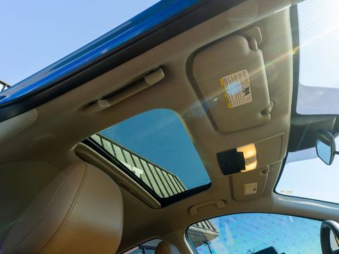 Used 2023 Nissan Sentra SV w/ SV Premium Package image 29