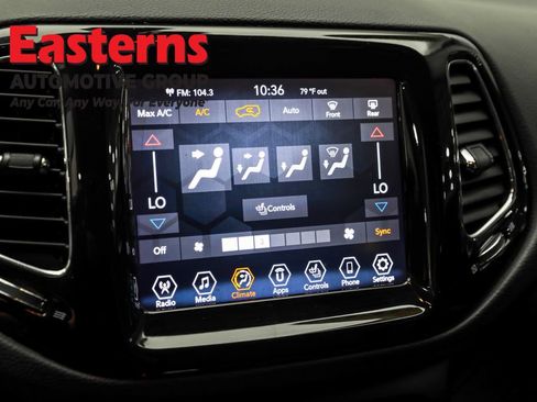 Used 2021 Jeep Compass Limited AWD/4WD image 19