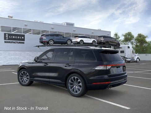 New 2026 Lincoln Aviator AWD image 4