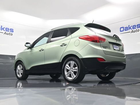 Used 2011 Hyundai Tucson GLS image 39