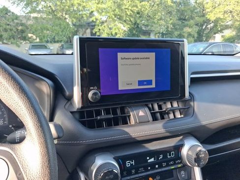 Used 2023 Toyota RAV4 XLE w/ Convenience Package FWD image 20