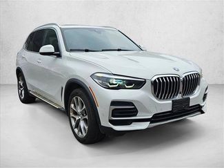 Used 2023 BMW X5 xDrive40i w/ Premium Package video 3