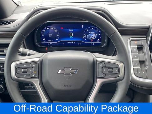 Used 2024 Chevrolet Tahoe Z71 w/ Luxury Package image 9