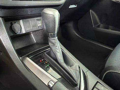 Used 2014 Toyota Corolla S image 30