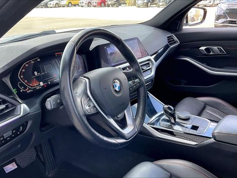 Used 2019 BMW 330i Sedan w/ Premium Package image 16