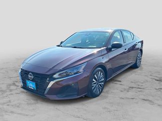 Used 2024 Nissan Altima 2.5 SV FWD video 1