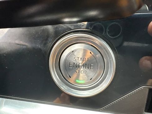 Used 2020 Chevrolet Corvette Stingray Preferred Cpe w/ 2LT Preferred Equipment Group RWD image 22