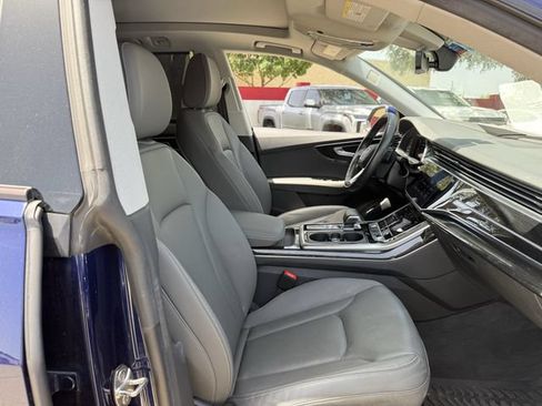 Used 2019 Audi Q8 Prestige AWD/4WD image 29